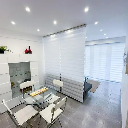 Elegant T2 Avec Terrasse A 2 Pas Des Plages Appartement