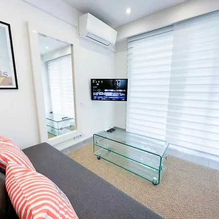Elegant T2 Avec Terrasse A 2 Pas Des Plages Διαμέρισμα Κάννες